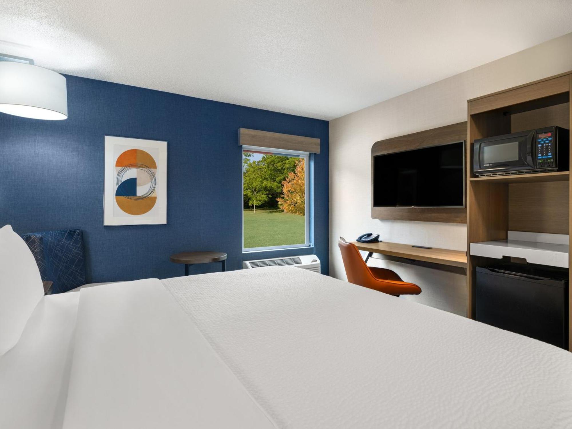 Holiday Inn Express Meadville Exteriör bild